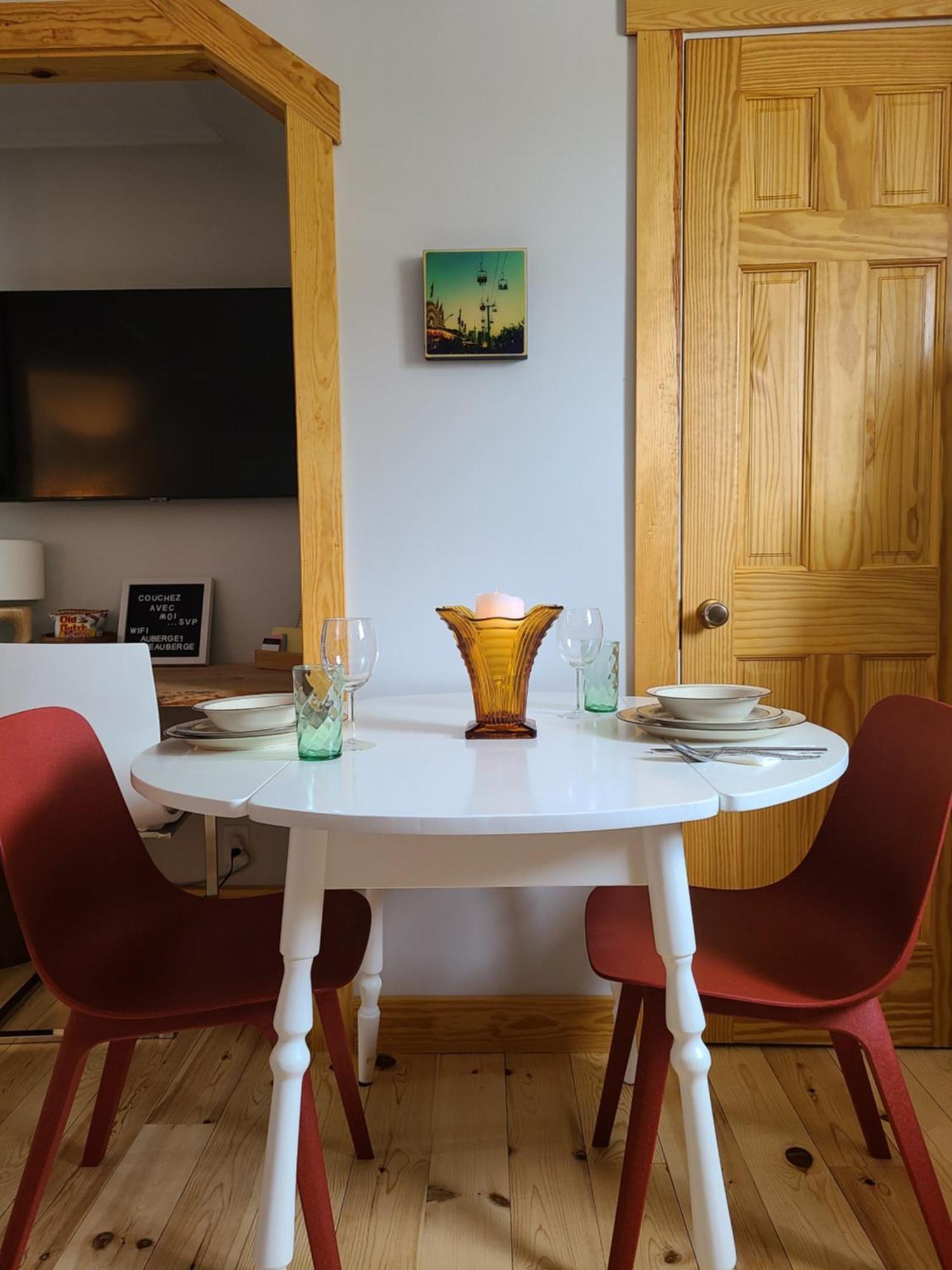 La Petite Auberge Sur Queen 로돈 외부 사진