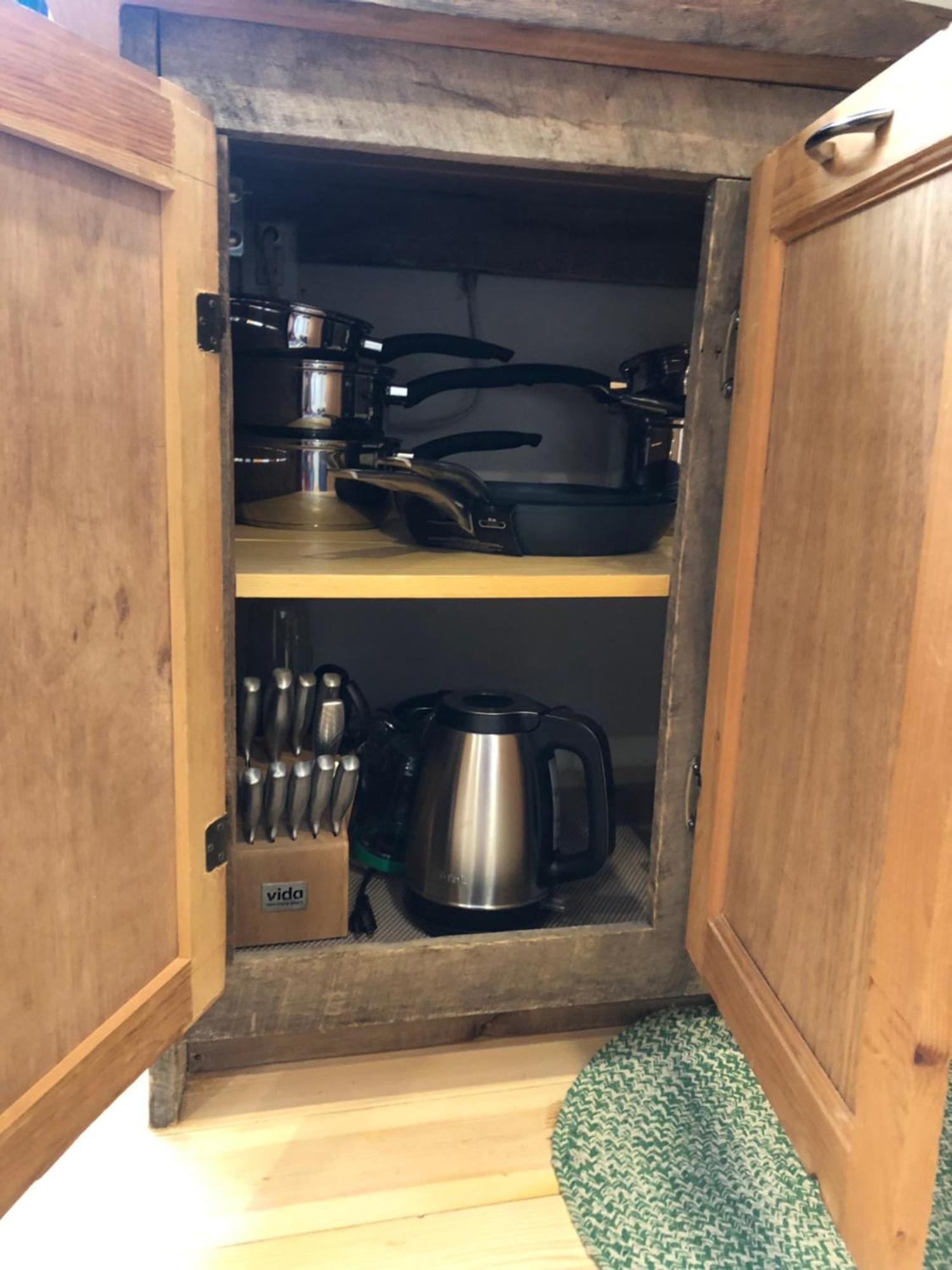 La Petite Auberge Sur Queen 로돈 외부 사진